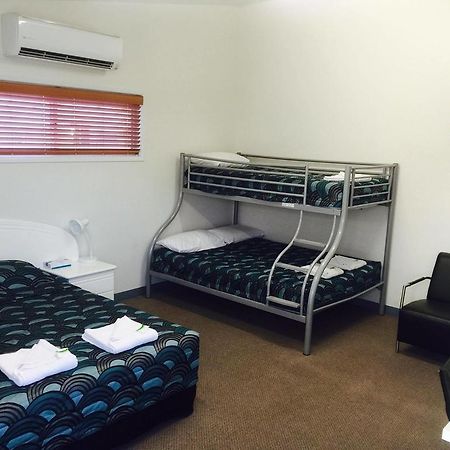 Springsure Overlander Motel Exterior photo