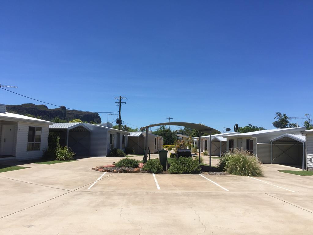 Springsure Overlander Motel Exterior photo